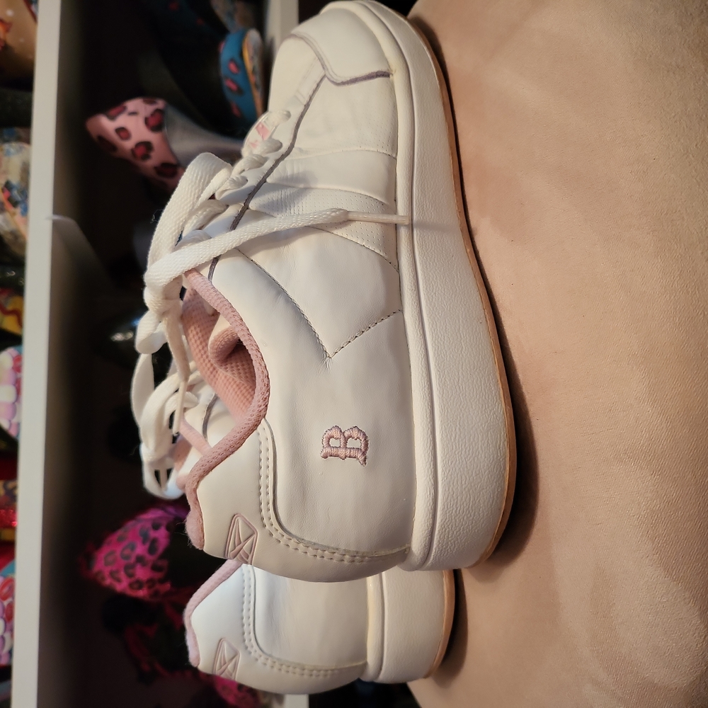 Reebok Boston Red Sox sneaker